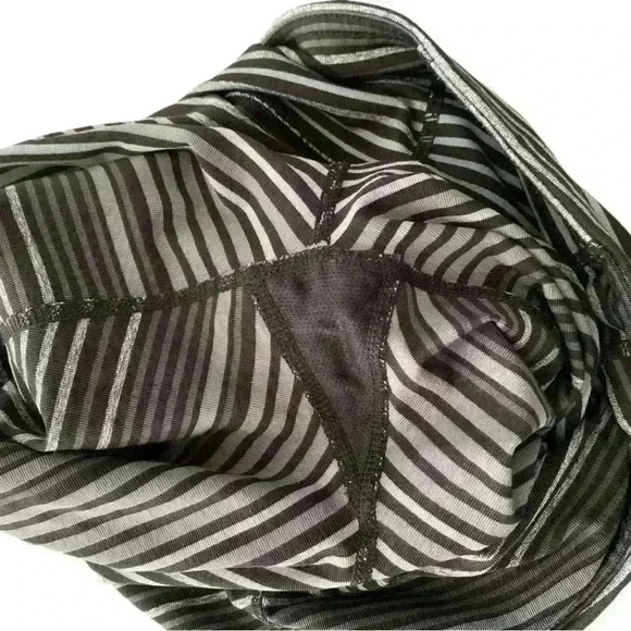 Athleta Colorblock Black/Gray Stripe‎ Chaturanga Tight - Picture 7 of 7